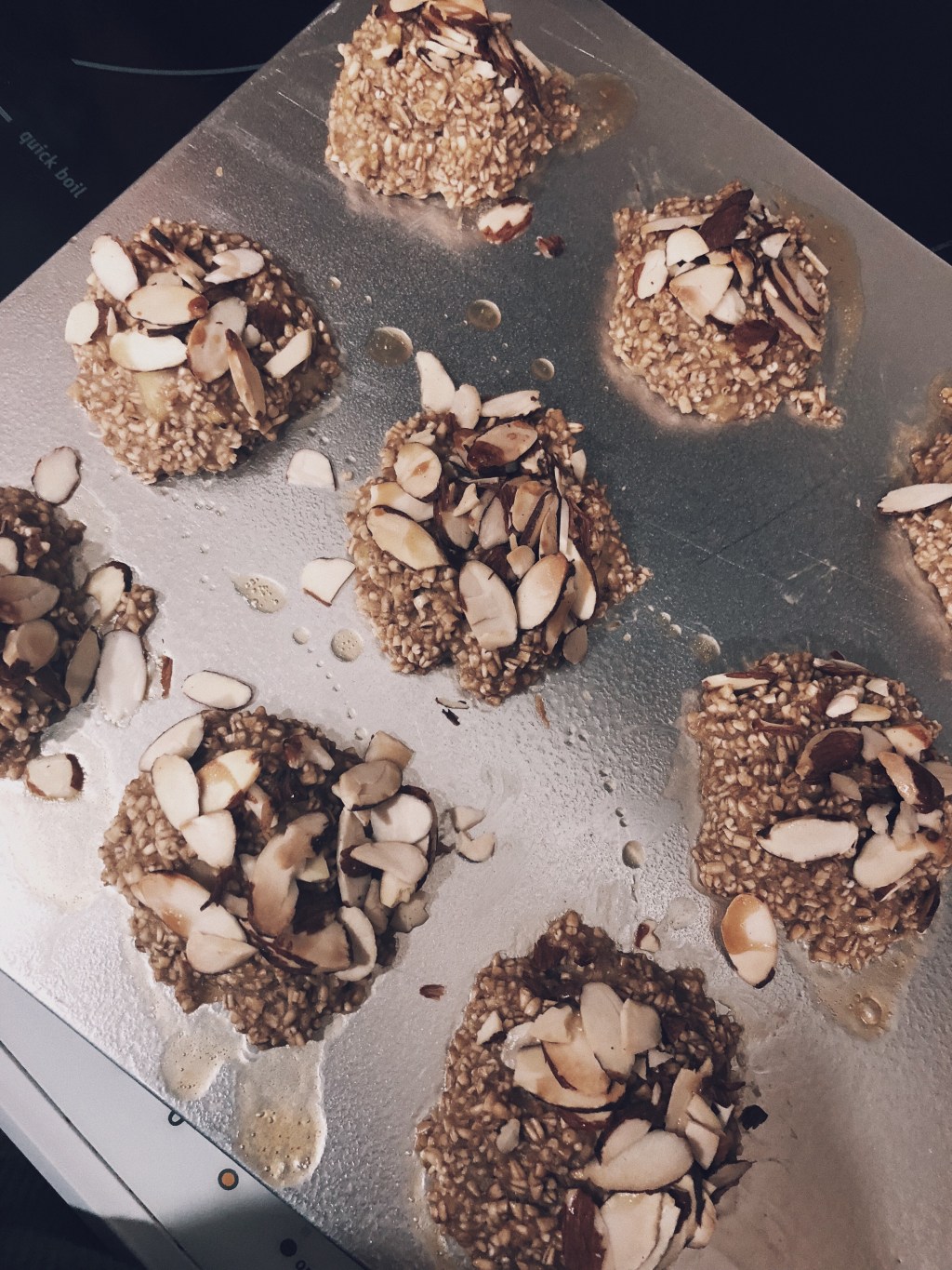 Maple Almond Oatmeal&nbsp;Cookies